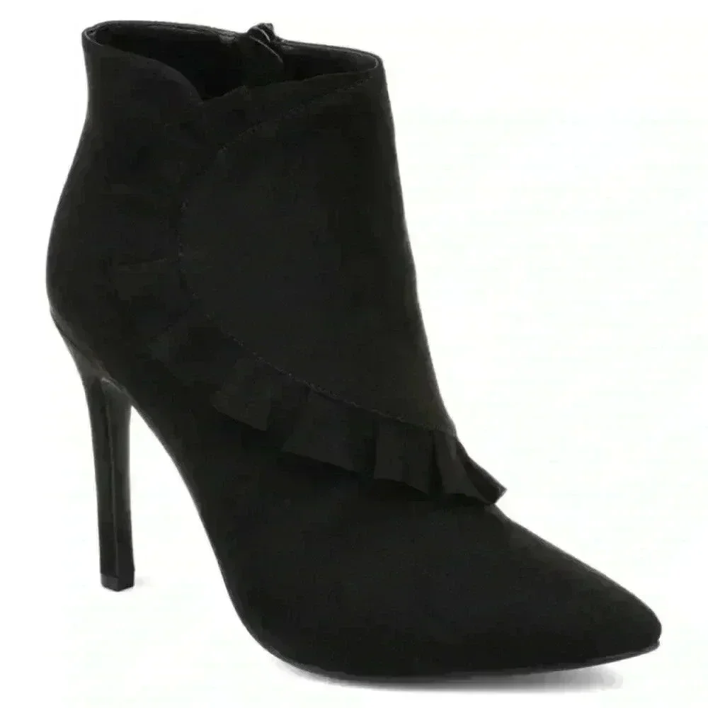 Women’s New JG Soho Black Ruffle Ankle Boot - Size 8  🔥🔥🔥